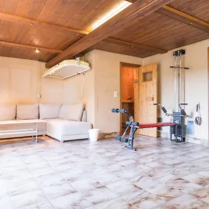 Villa Yes, It Is Retro - Big With Indoor Pool, Wien