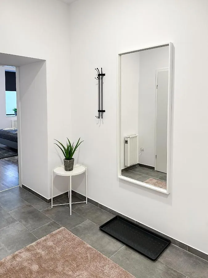 Comfy Apartments At Siebertgasse Viyana